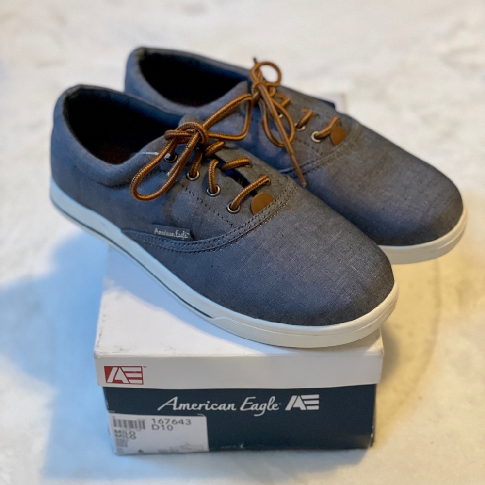 Boys American Eagle dressy sneaker